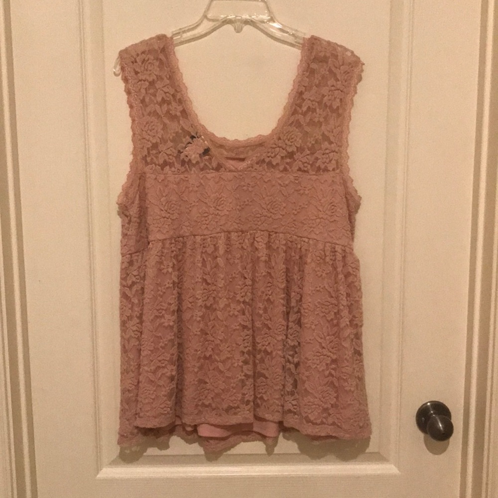 Torrid Blouse 🌸 - Picture 5 of 7